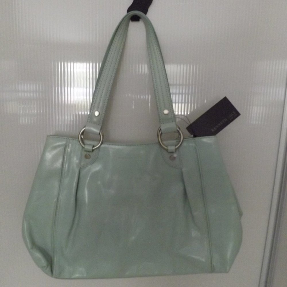 New Kenneth Cole Leather Purse